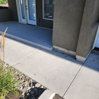 Deluxe Apartments - Poop on the ground where my Doordash / amazon delivers - Apartments Near Me - Reno, Nevada Deluxe Apartments - Poop on the ground where my Doordash / amazon delivers - Apartments Near Me - Reno, Nevada