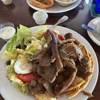 Neptune Grill - Gyro Platter - American Near Me - Gulfport, Florida