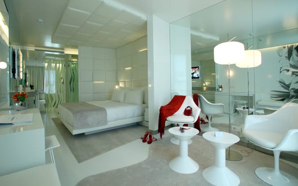 The Mirror Barcelona by null