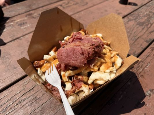NomNomNom Poutine by null