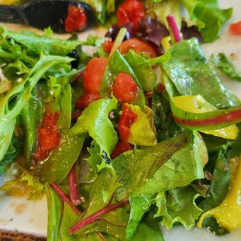 Pizza e Birra - House salad - Pizza Near Me - San Diego, California