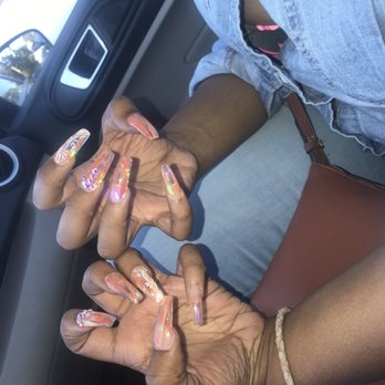 Nails & Spa Concepts - "i'm very careful when i put your acrylic bc i know you're a chicken with the drill." - Jean. she reallu cares about her client. - Nail Salons Near Me - Stockton, California