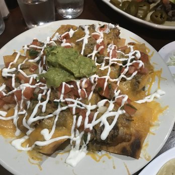 Las Margaritas - 4. Nachos con Pollo - Mexican Near Me - Brooklyn, New York Las Margaritas - 4. Nachos con Pollo - Mexican Near Me - Brooklyn, New York