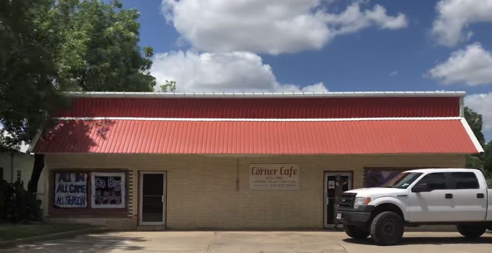 Larry's Corner Cafe