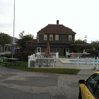 Mt Madison Inn and Suites - Hotels Near Me - Gorham, New Hampshire Mt Madison Inn and Suites - Hotels Near Me - Gorham, New Hampshire