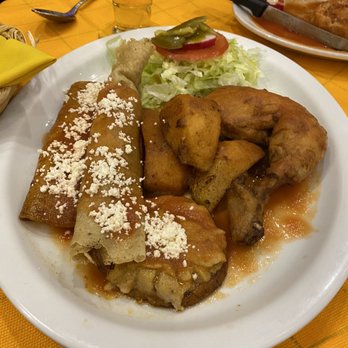 La Chata - Enchiladas - Mexican Near Me - Guadalajara, JAL