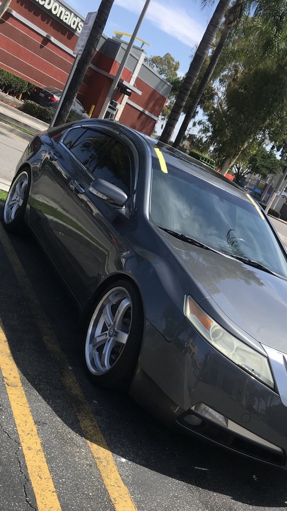 ELOY’S AUTO GLASS Los Angeles, California Auto Glass Services