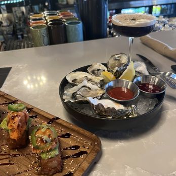 Dodo Bird Kitchen and Cocktails - Oysters - Cocktail Bars Near Me - Scottsdale, Arizona