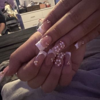 Qtee Nails & Lashes - My daughter nails - Nail Salons Near Me - San Jose, California