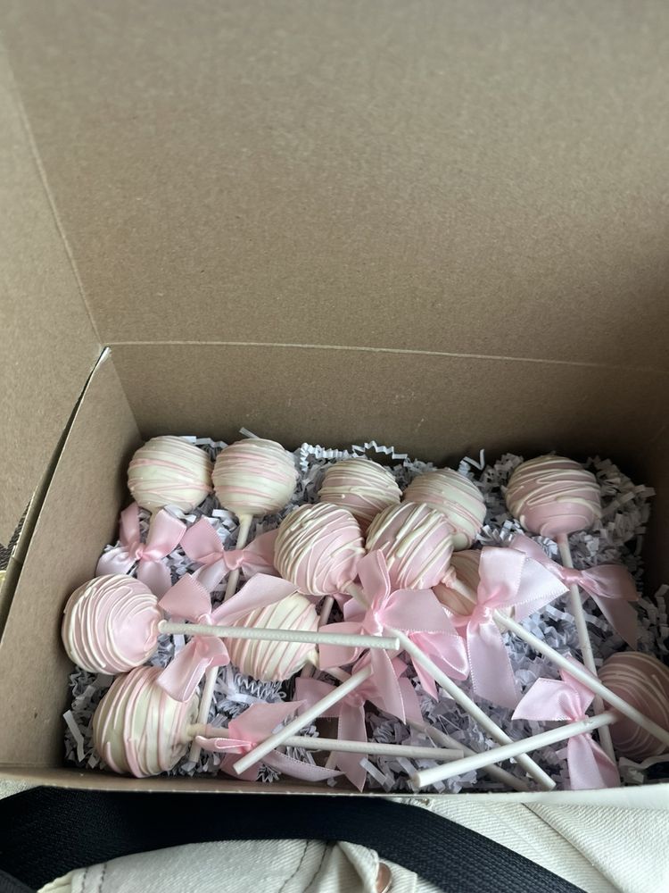 CUPCAKE NOVELTIES Updated July 2024 35 Photos & 11 Reviews