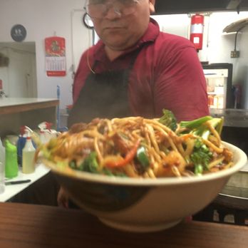 Su's Mongolian BBQ - The man behind the skillet Alejandro! Kill'n the game one bowl at a time! - Barbeque Near Me - Santa Clara, California Su's Mongolian BBQ - The man behind the skillet Alejandro! Kill'n the game one bowl at a time! - Barbeque Near Me - Santa Clara, California