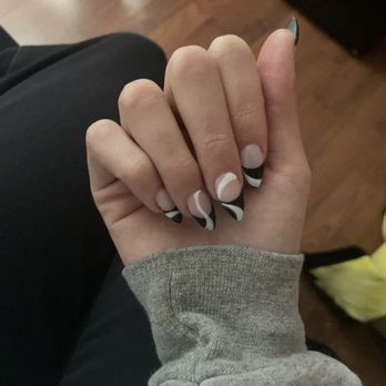 New Nails & Spa - Nail Salons Near Me - Huntington Beach, California