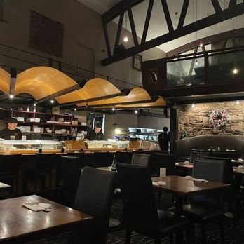 En Sushi - Seating and sushi bar - Japanese Near Me - Los Angeles, California