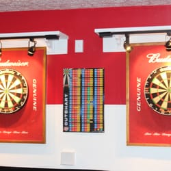 Steed's Bar