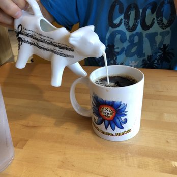 Dixie Cream Cafe - Coffee & Tea Near Me - Windermere, Florida