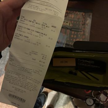 MAC Cosmetics - Receipt but didn't get lipliner in bag - Cosmetics & Beauty Supply Near Me - Costa Mesa, California