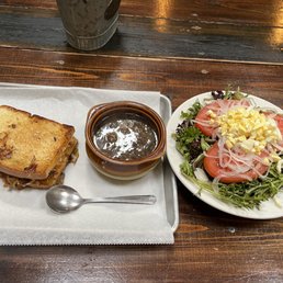 1/2 Hot Sandwich (cheesesteak) with 1/2 Soup Combo, with House Salad 1/2 Hot Sandwich (cheesesteak) with 1/2 Soup Combo, with House Salad