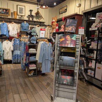 Cracker Barrel Old Country Store - Cracker Barrel Old Country Store, Mount Juliet - Southern Near Me - Mount Juliet, Tennessee Cracker Barrel Old Country Store - Cracker Barrel Old Country Store, Mount Juliet - Southern Near Me - Mount Juliet, Tennessee