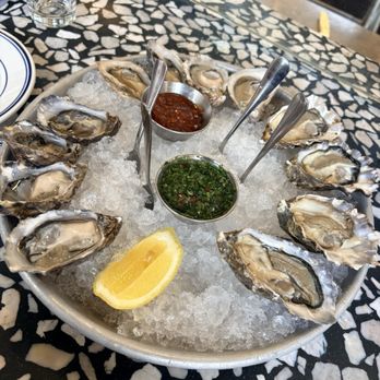 Popi's Oysterette - Oysters Dozen - Seafood Near Me - San Francisco, California