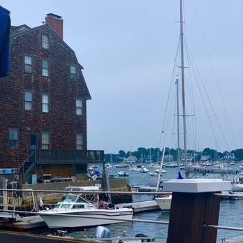 The Landing Restaurant - Brunch with a view - Seafood Near Me - Marblehead, Massachusetts The Landing Restaurant - Brunch with a view - Seafood Near Me - Marblehead, Massachusetts