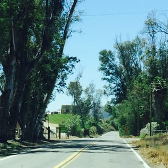 San Pasqual Valley - Town and Country, 10 Minute Drive - Local Flavor Near Me