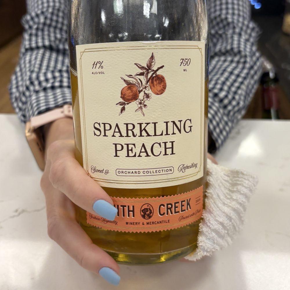 Smith Creek Winery - Sparkling peach - Wine Tasting Room Near Me - Branson, Missouri Smith Creek Winery - Sparkling peach - Wine Tasting Room Near Me - Branson, Missouri