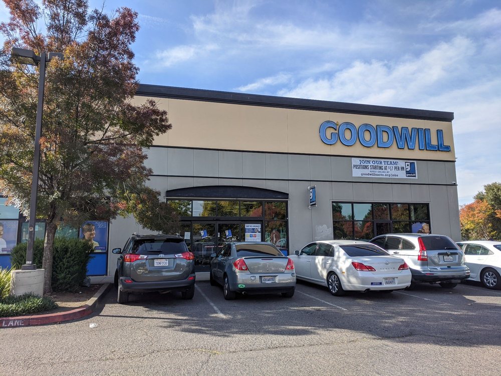 GOODWILL Updated October 2024 15 Photos & 53 Reviews 11092 Coloma