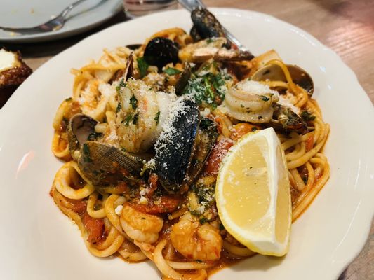 Melo's Italian Table by null