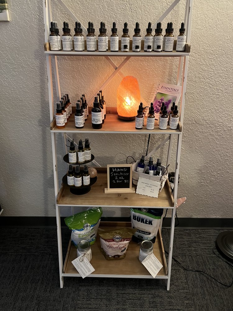 Kelly's Health and Wellness Logo