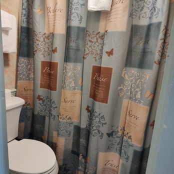 Doveberry Inn - Room 2 - Hotels Near Me - Dover, Vermont