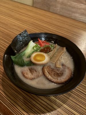 Uma Uma Ramen by null