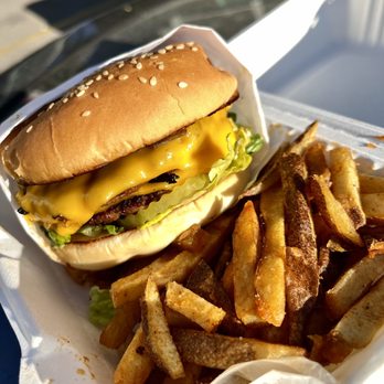 Vurger Guyz - Classic Vurger - Food Trucks Near Me - Los Angeles, California