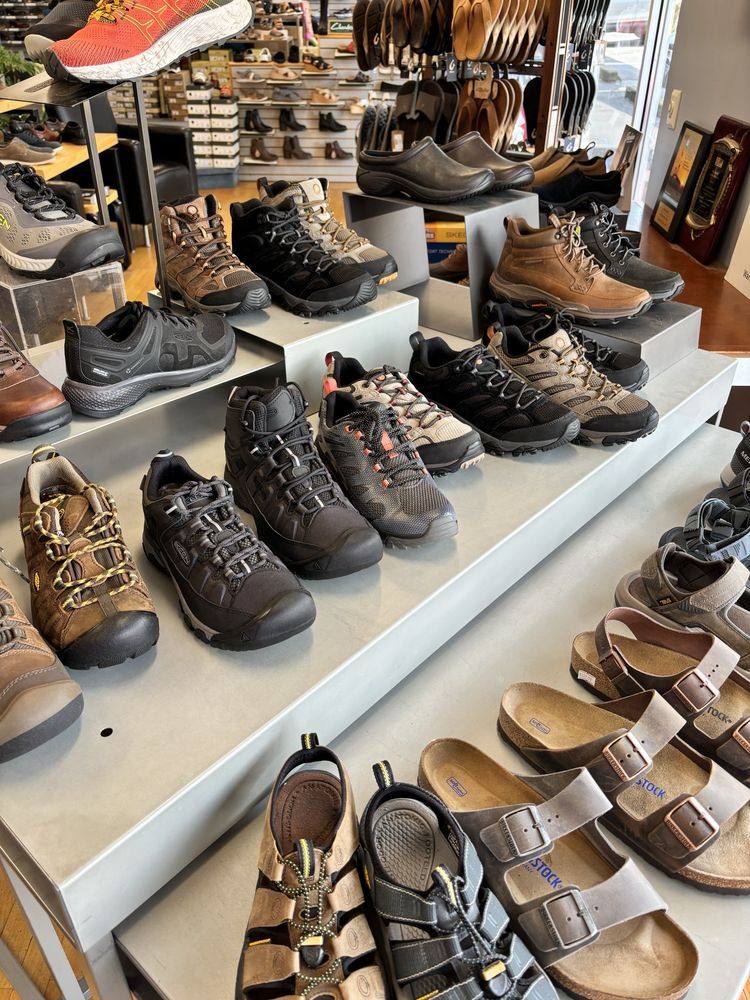 SAVON SHOES Updated October 2024 10 Reviews 1720 Mineral Spring