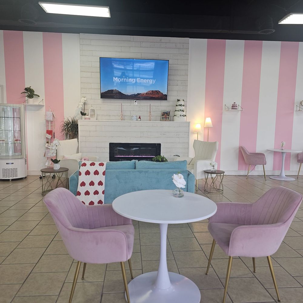 Rose Bakery - Dining room - Desserts Near Me - Prospect, Kentucky
