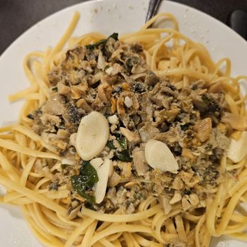 Lenny's Clam Bar - Laguini with clam sauce - Seafood Near Me - Howard Beach, New York
