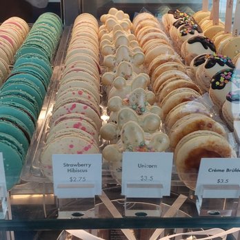 Kayla's Cake - Macaroons more middle - Desserts Near Me - Fullerton, California