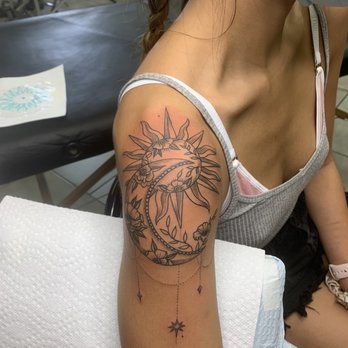 Taylor Street Tattoo - Tattoo Near Me - Chicago, Illinois