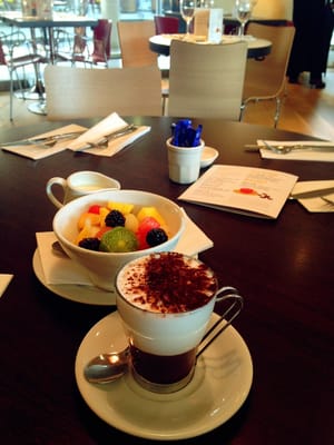 Carluccio's by null
