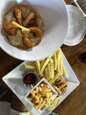 Platez Southern Kitchen & Cocktailz by null