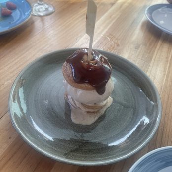 El Encanto - Churro Ice cream sandwich - Bars Near Me - Kirkland, Washington