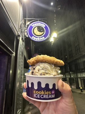 Insomnia Cookies by null