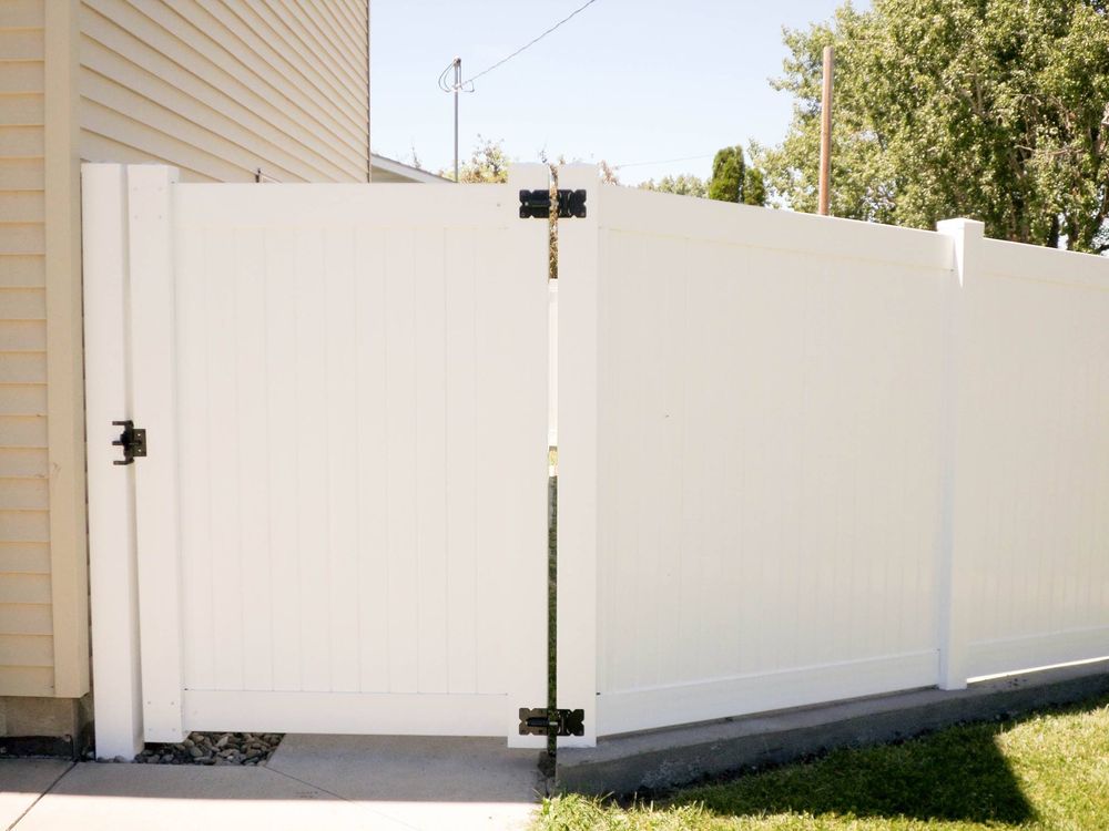 LUCKY ACRES FENCING Updated September 2024 62 Photos 24974 Chukar