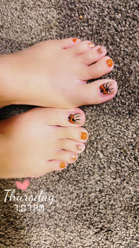 Nails by Crystle at Drop Dead Gorgeous Logo