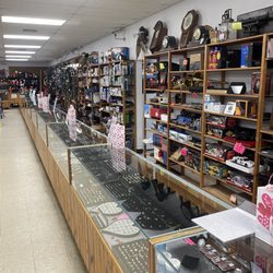 Jewelry show case