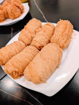 Fu Fu Dim Sum and Hot Pot by null