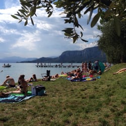 La Rocca Camp - Badstranden vid campingen
