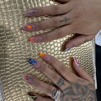 Glo Nail Bar - Dianna can do all designs!!!!! - Nail Salons Near Me - Clarksville, Tennessee Glo Nail Bar - Dianna can do all designs!!!!! - Nail Salons Near Me - Clarksville, Tennessee