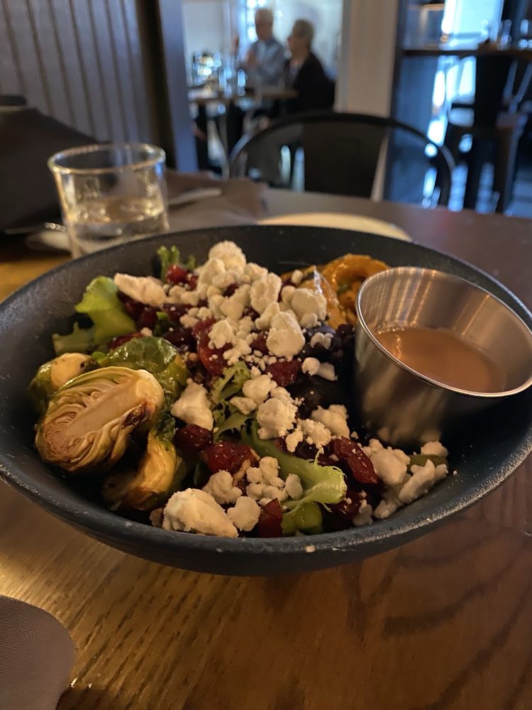 Common Table Food & Drink