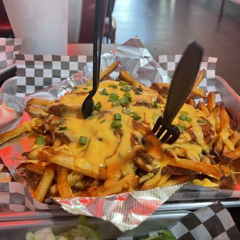 Twisted Burger Grayslake - Chili cheese / twisted fries - Burgers Near Me - Grayslake, Illinois Twisted Burger Grayslake - Chili cheese / twisted fries - Burgers Near Me - Grayslake, Illinois