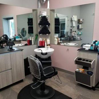 Moda Deluxe Studio - Hair Salons Near Me - Needham, Massachusetts Moda Deluxe Studio - Hair Salons Near Me - Needham, Massachusetts